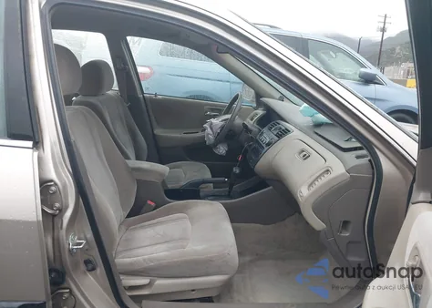 2000 Honda Accord 2.3 Lx from USA, damaged, VIN 1HGCG6658YA043216